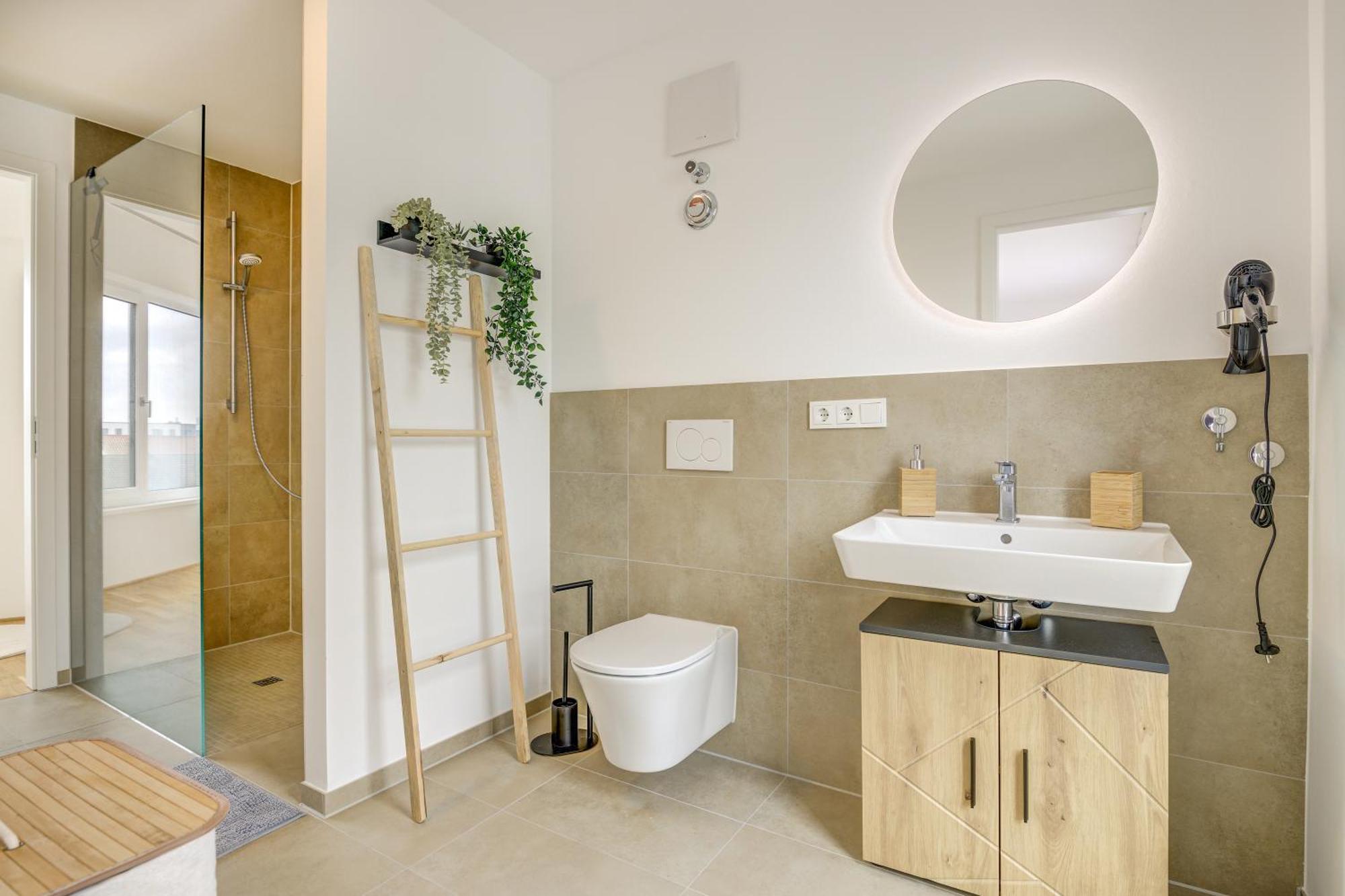 Exklusive 3-Zimmer Luxus-Maisonette In Hochheim - Naehe Frankfurt Flughafen, Wiesbaden Und Mainz Hochheim am Main Luaran gambar
